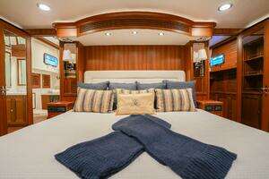 2025 Marlow Explorer 70E-CB thumbnail 32