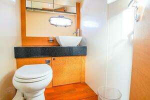 2009 Fairline thumbnail 32