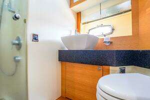 2009 Fairline thumbnail 37