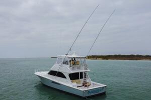 2005 Viking 52 Convertible 