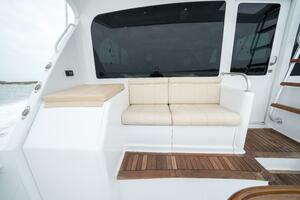 2005 Viking 52 Convertible 