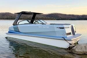 23ft Correct Craft Yacht For Sale