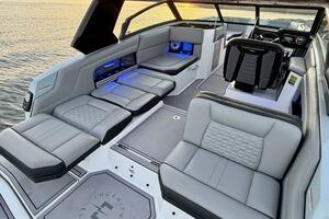 23ft Correct Craft Yacht For Sale