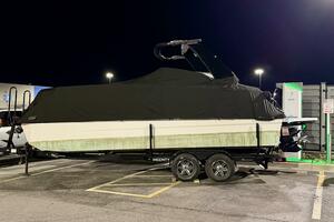 23ft Correct Craft Yacht For Sale