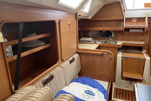 Photo 6047670 for 1981 Yamaha Boats 36 Detente 