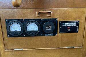 1974 Grand Banks GB42 thumbnail 32