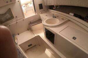 2001 Grady-White Gulfstream 232 thumbnail 23