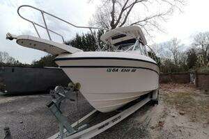 2001 Grady-White Gulfstream 232 thumbnail 1