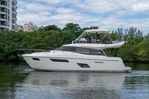 2018 Ferretti Yachts 450 Fly thumbnail 4