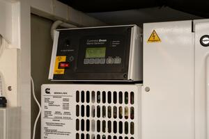 46FT (14.2M) FERRETTI YACHTS