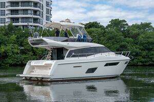 2018 Ferretti Yachts 450 Fly thumbnail 9