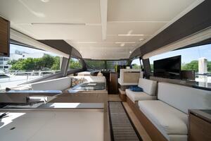 46FT (14.2M) FERRETTI YACHTS