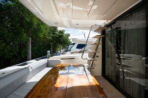 2018 Ferretti Yachts 450 Fly thumbnail 36