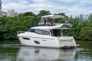 2018 Ferretti Yachts 450 Fly thumbnail 3