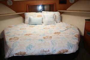 2005 Luhrs 38 Convertible thumbnail 32
