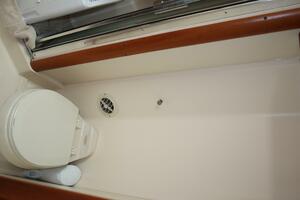 2005 Luhrs 38 Convertible thumbnail 40