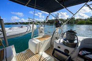 2003 Beneteau thumbnail 9
