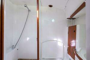 2003 Beneteau thumbnail 26