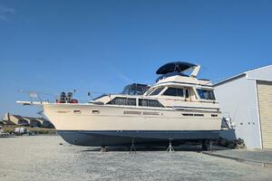 Rockin and Rollin 46ft Chris Craft Yacht For Sale
