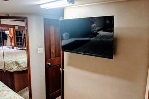 Rockin and Rollin 46ft Chris Craft Yacht For Sale