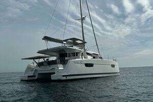 2019 Fountaine Pajot Astrea 42 Catamaran thumbnail 2