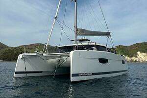 2019 Fountaine Pajot Astrea 42 Catamaran thumbnail 4