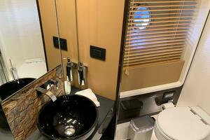 Fantastic_77 Lower Deck Forward VIP Guest Ensuite