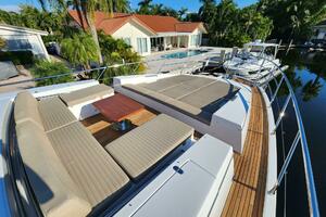 Fantastic_77 Bow Lounge