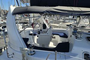 Safineia 41ft Hunter Yacht For Sale