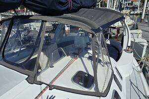1998 Hunter 410 thumbnail 27
