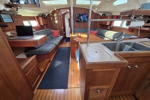 Safineia 41ft Hunter Yacht For Sale