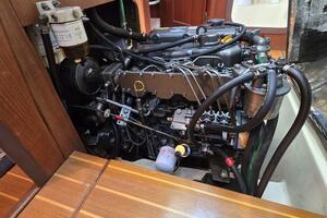 Safineia 41ft Hunter Yacht For Sale