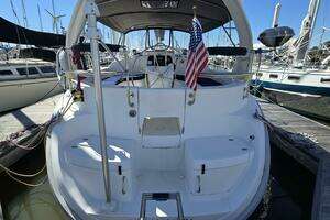 1998 Hunter 410 thumbnail 10
