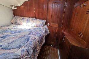 1998 Hunter 410 thumbnail 46
