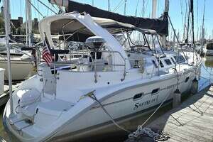 1998 Hunter 410 thumbnail 1