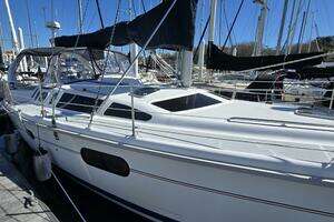 1998 Hunter 410 thumbnail 5