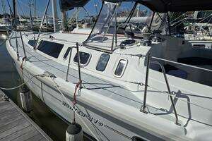 1998 Hunter 410 thumbnail 13
