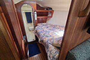 1998 Hunter 410 thumbnail 43