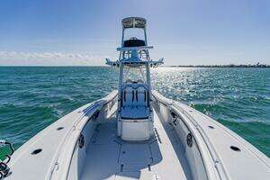 2025 Yellowfin 36 Offshore thumbnail 14