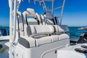 2025 Yellowfin 36 Offshore thumbnail 29
