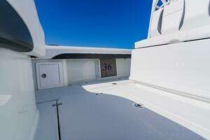2025 Yellowfin 36 Offshore thumbnail 42