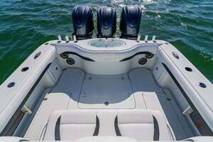 2025 Yellowfin 36 Offshore thumbnail 43