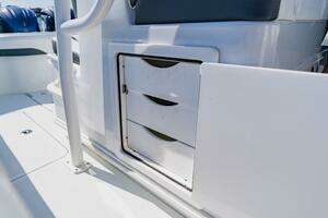 2025 Yellowfin 36 Offshore thumbnail 35