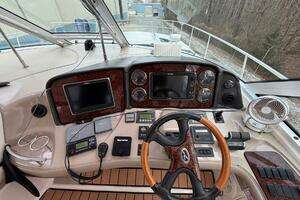 2004 Sea Ray 500 Sundancer thumbnail 17