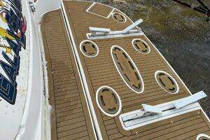 2004 Sea Ray 500 Sundancer thumbnail 6