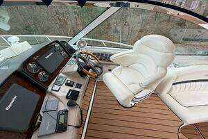 2004 Sea Ray 500 Sundancer thumbnail 14