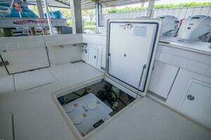 2021 Regulator 41 Center Console thumbnail 13