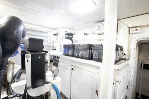 Viking 68 - Mobster - Engine Room