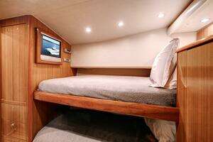 2007 Viking 68 Convertible thumbnail 11