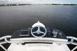 2007 Viking 68 Convertible thumbnail 23